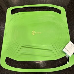 Ivy Cove Blue/Green Leather Market Tote